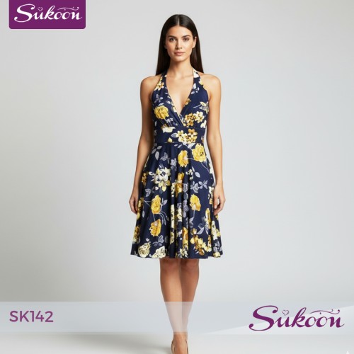 فستان قطيفة شتوي… دفء وأناقة بلمسة أزهار 🌺 -SK142-