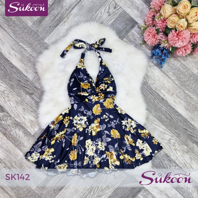 فستان قطيفة شتوي… دفء وأناقة بلمسة أزهار 🌺 -SK142-