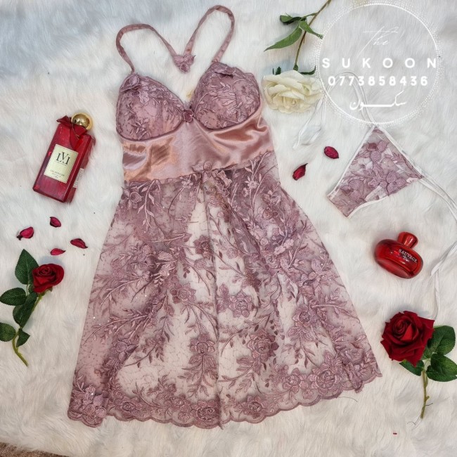 nuisette court en satin